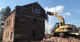 Демонтаж кирпичного дома Лесозаводск, цена от 2996 руб.